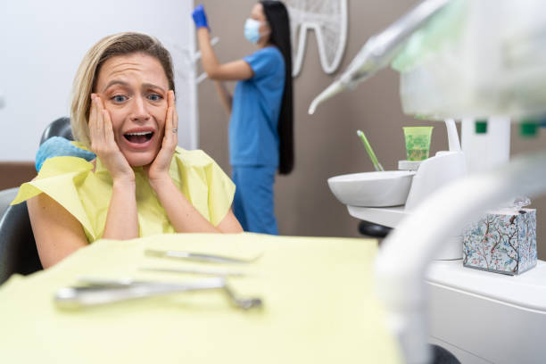 Best Broken Tooth Emergency  in Elwood, KS